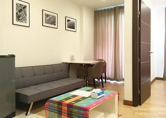 Astra White Suite 13